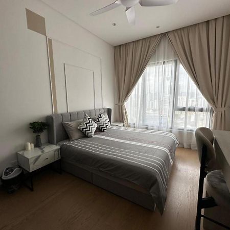 Bunga Suite At Lucentia Bbcc Куала-Лумпур Экстерьер фото